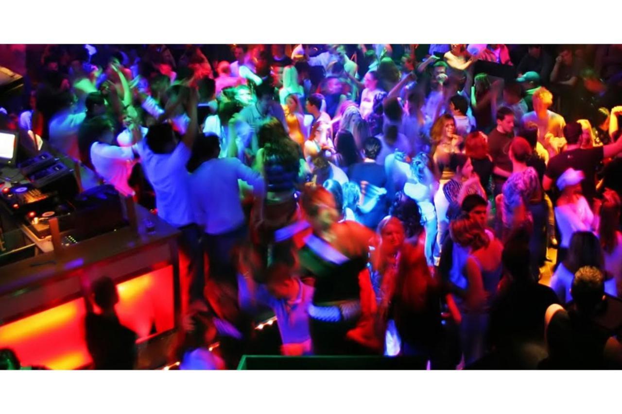 Livadia Seaside Studios 6 ปาริเกีย ภายนอก รูปภาพ