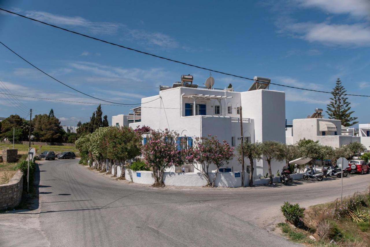 Livadia Seaside Studios 6 ปาริเกีย ภายนอก รูปภาพ